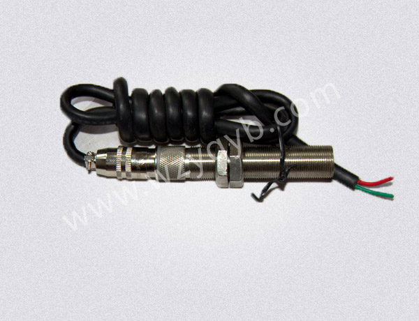 柴油(you)機專用(yong)轉速傳(chuan)感器