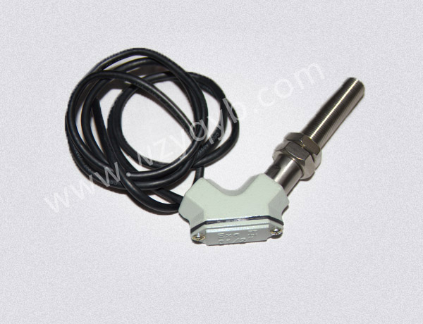 防爆(bào)型智能(neng)轉速傳(chuan)感器